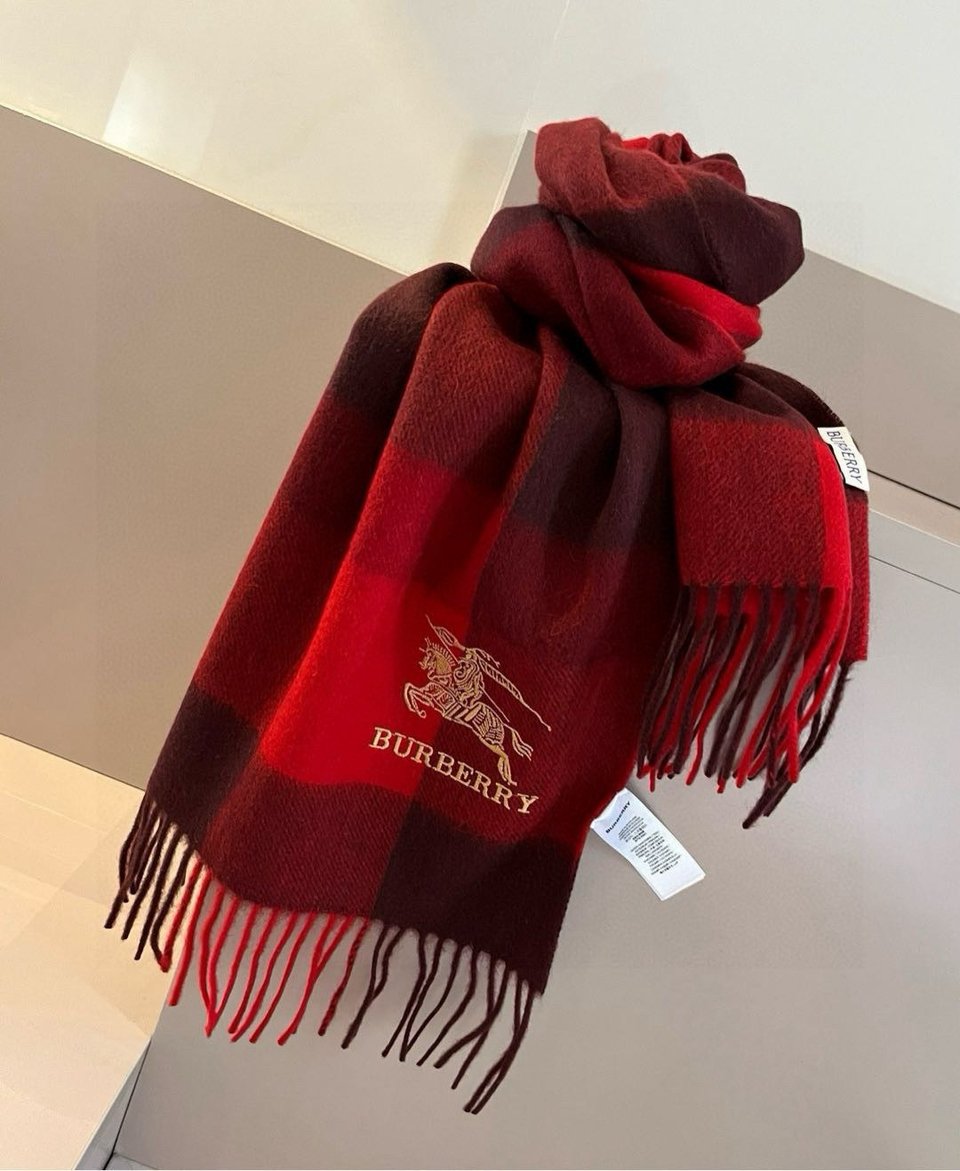 Burberry Cashmere Scarf Checkered Red For Women 180cm view 7