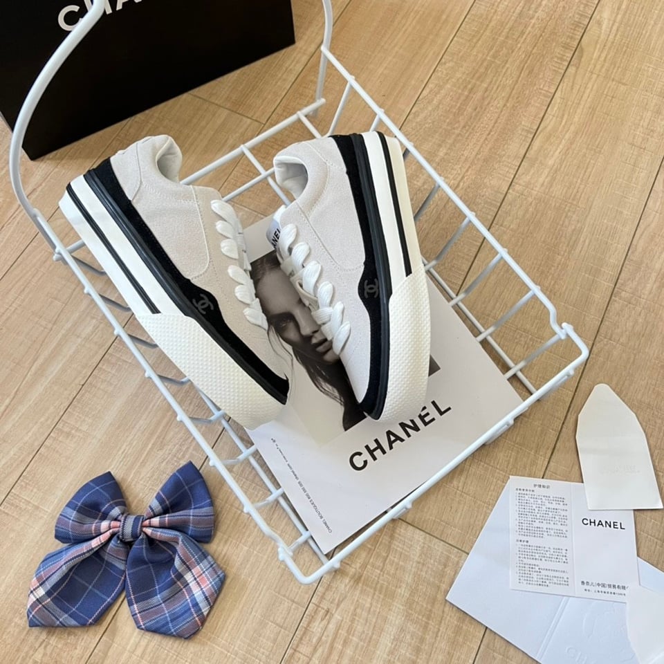 Chanel Suede Leather Runners White view 9
