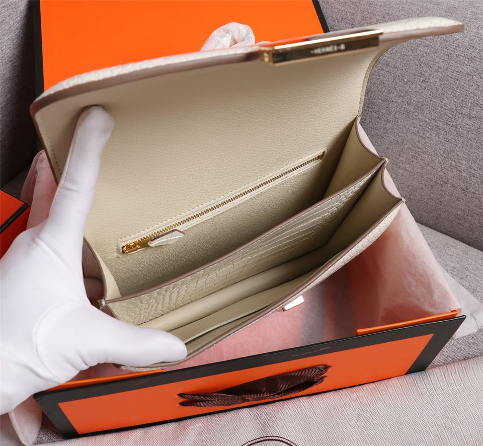 Hermès Mini Constance 19 Shiny Alligator Gold Hardware White 19cm / 7.5in view 4