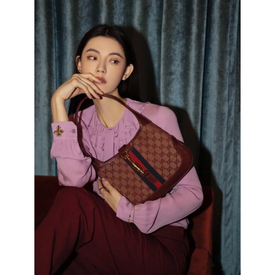 Gucci Jackie 1961 Small Shoulder Bag in Burgundy GG Canvas 28cm view 8