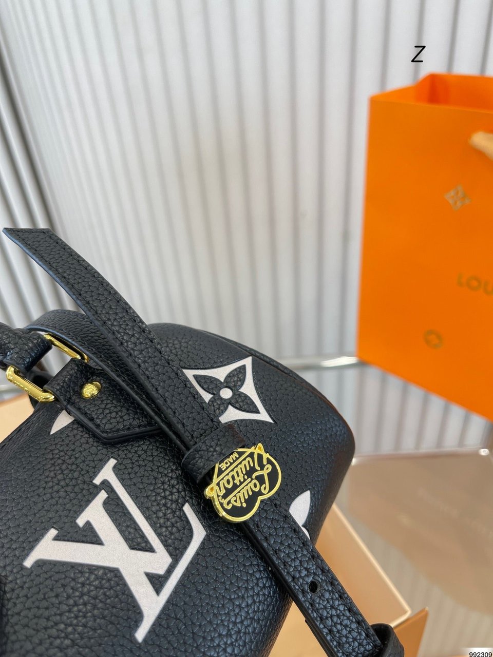 Louis Vuitton Nano Speedy Monogram Canvas Black 17Cm M81456 view 8