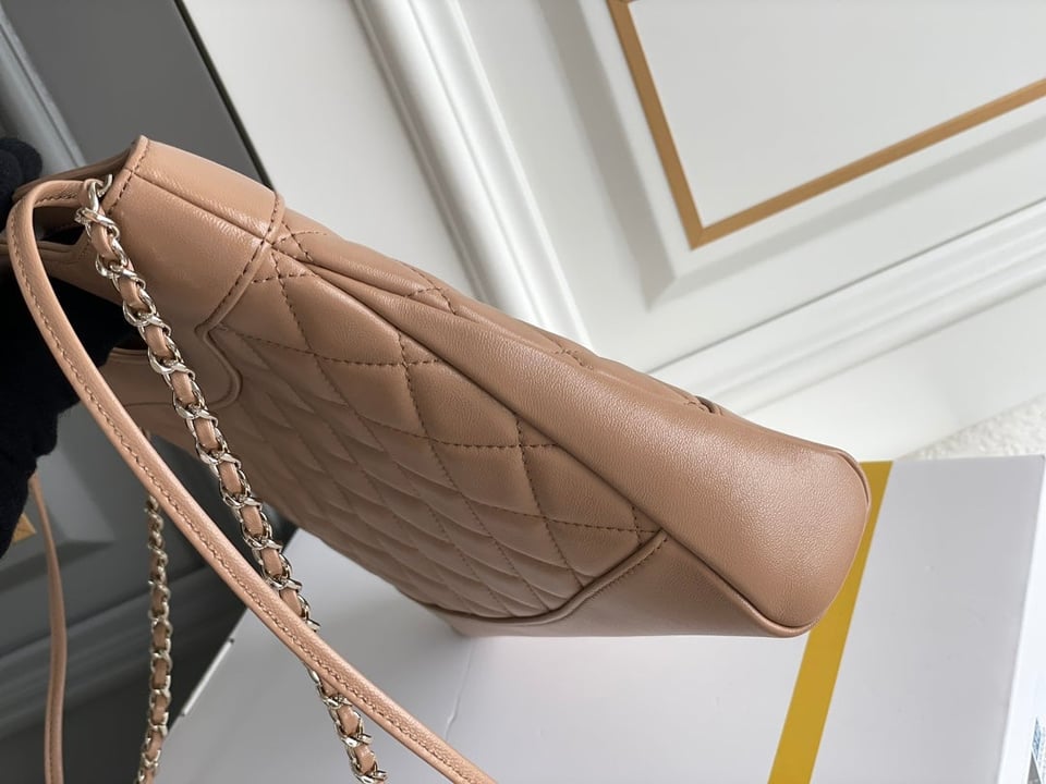 Chanel 24S31 Shopping Bag 22Cm Brown Lambskin Gold Hardware view 4