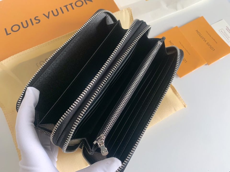 Louis Vuitton Zippy Wallet Horizontal 21cm M31071 view 4