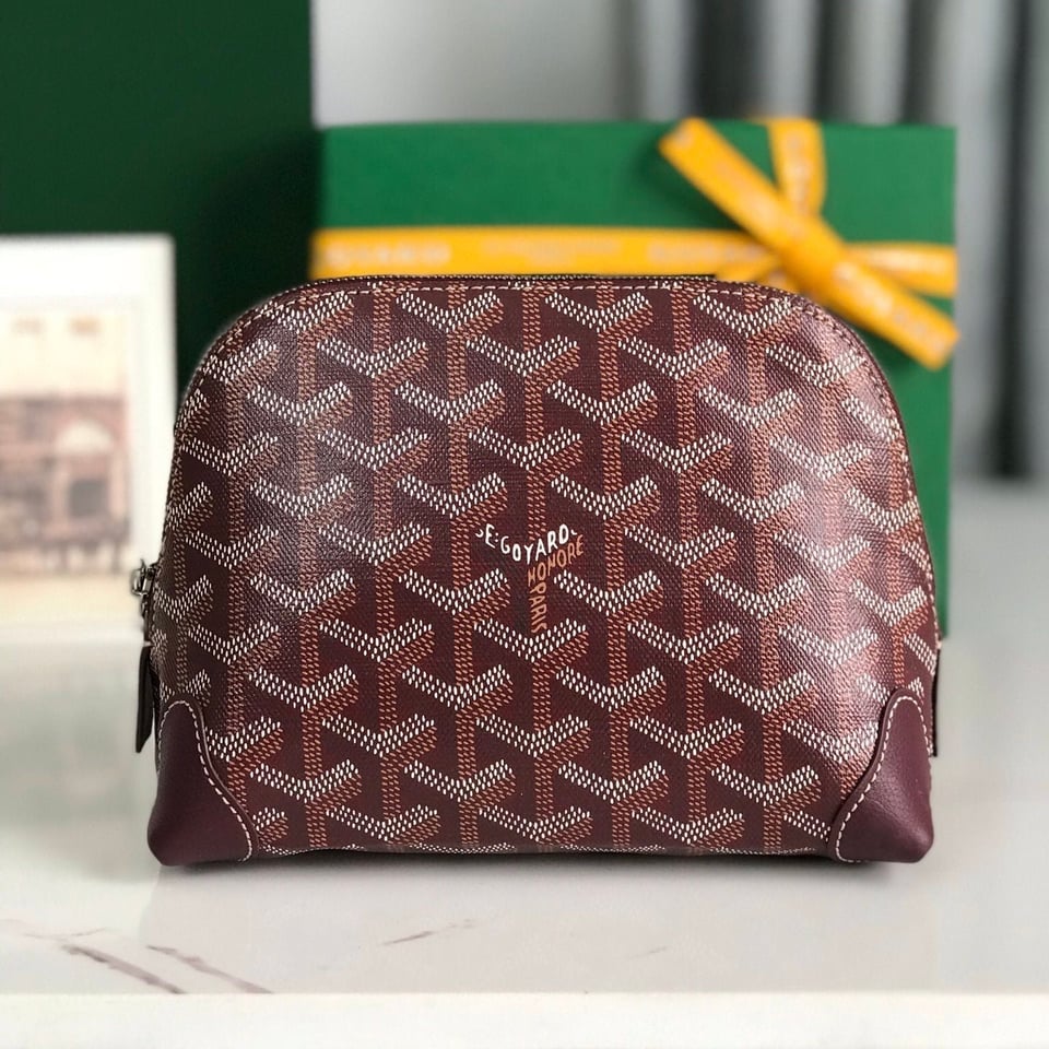 Goyard Vendôme Cosmetic Pouch 17 Cm Wine Red Goyardine Canvas And Calfskin Trim view 11