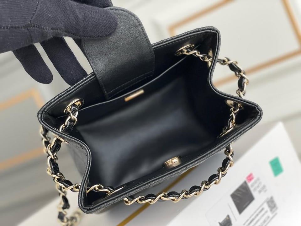 Chanel Grained Embossed Hobo Bag Black 17Cm/6.7in view 7
