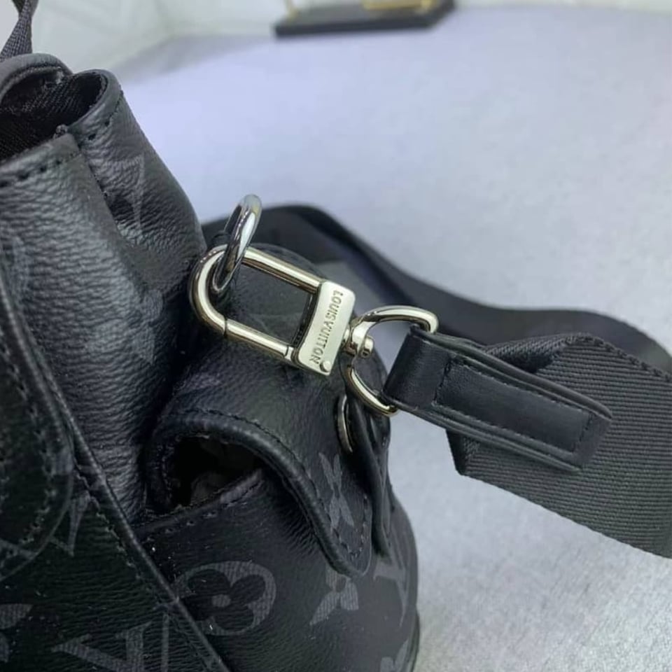 Louis Vuitton Nano Christopher 14Cm M82769 view 4