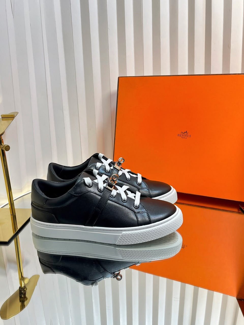 Hermes Sneakers Day Noir Color Calfskin H221197Z view 3