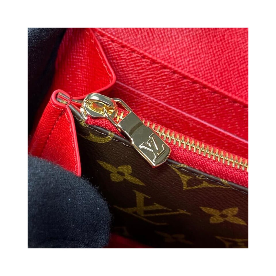 Louis Vuitton Sarah Wallet 2024 view 10