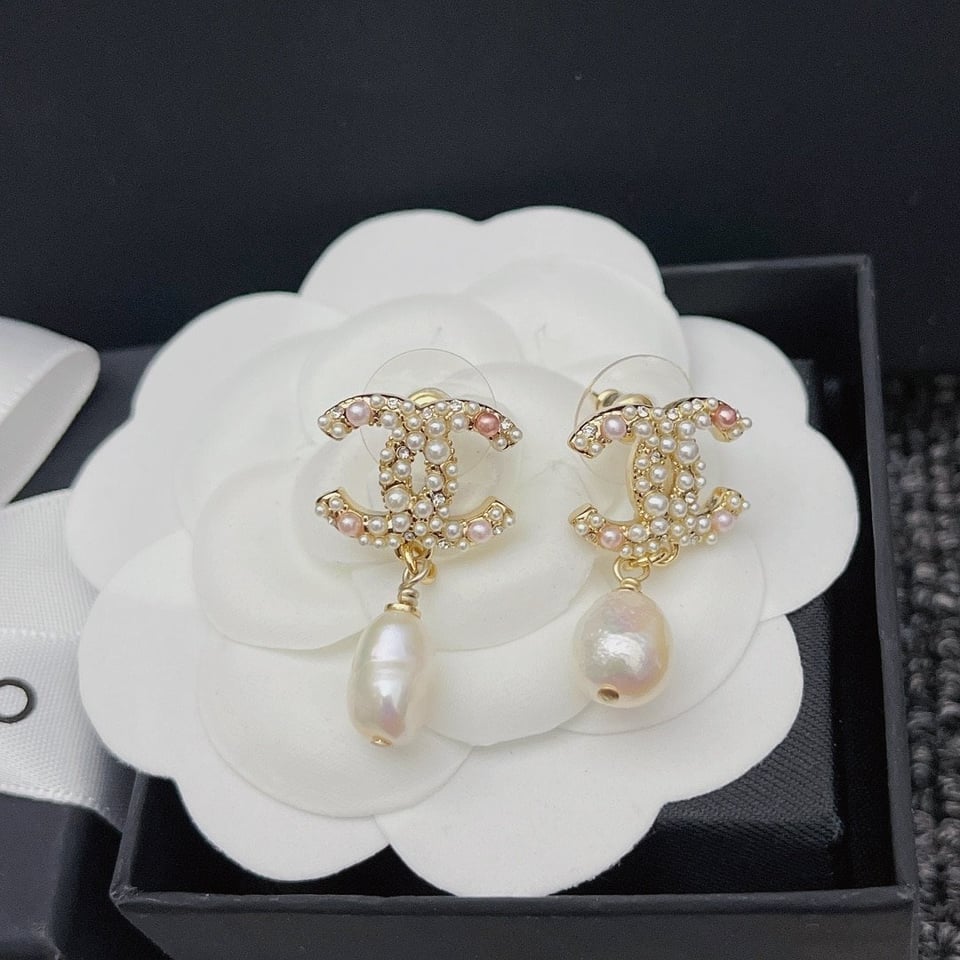 Chanel Pearls Crystal Earrings view 4