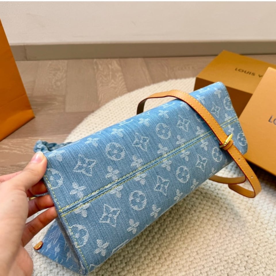 Louis Vuitton Let Go Pm Monogram Sky Blue Denim 30Cm M24897 view 7