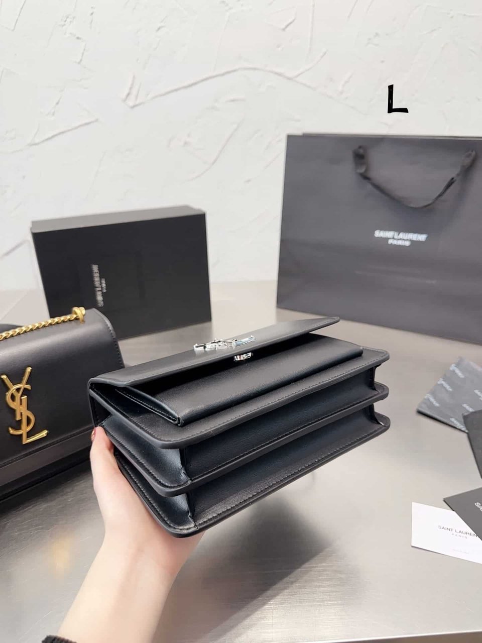 Saint Laurent Sunset Medium Chain Bag In Smooth Leather 22Cm view 9