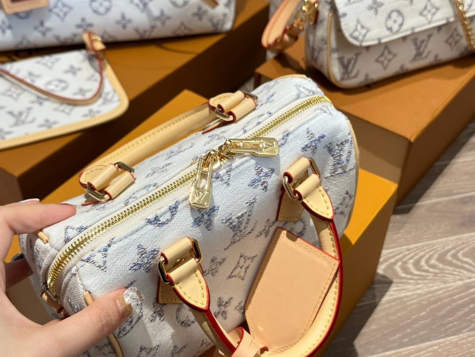 Louis Vuitton Speedy Bandoulière 20 Multicolor Beige 20Cm M24709 view 9