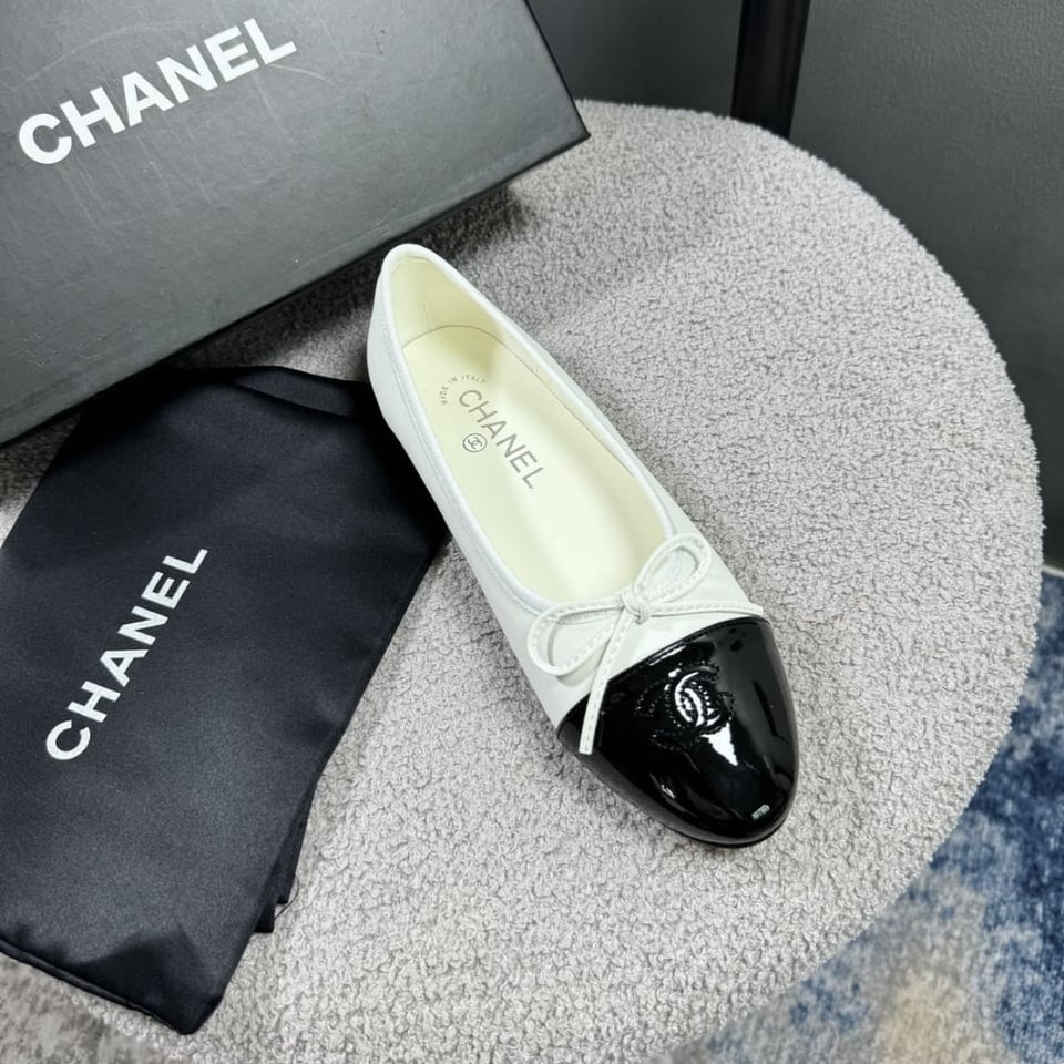 Chanel Ballerina Flat Shoes In White view 6