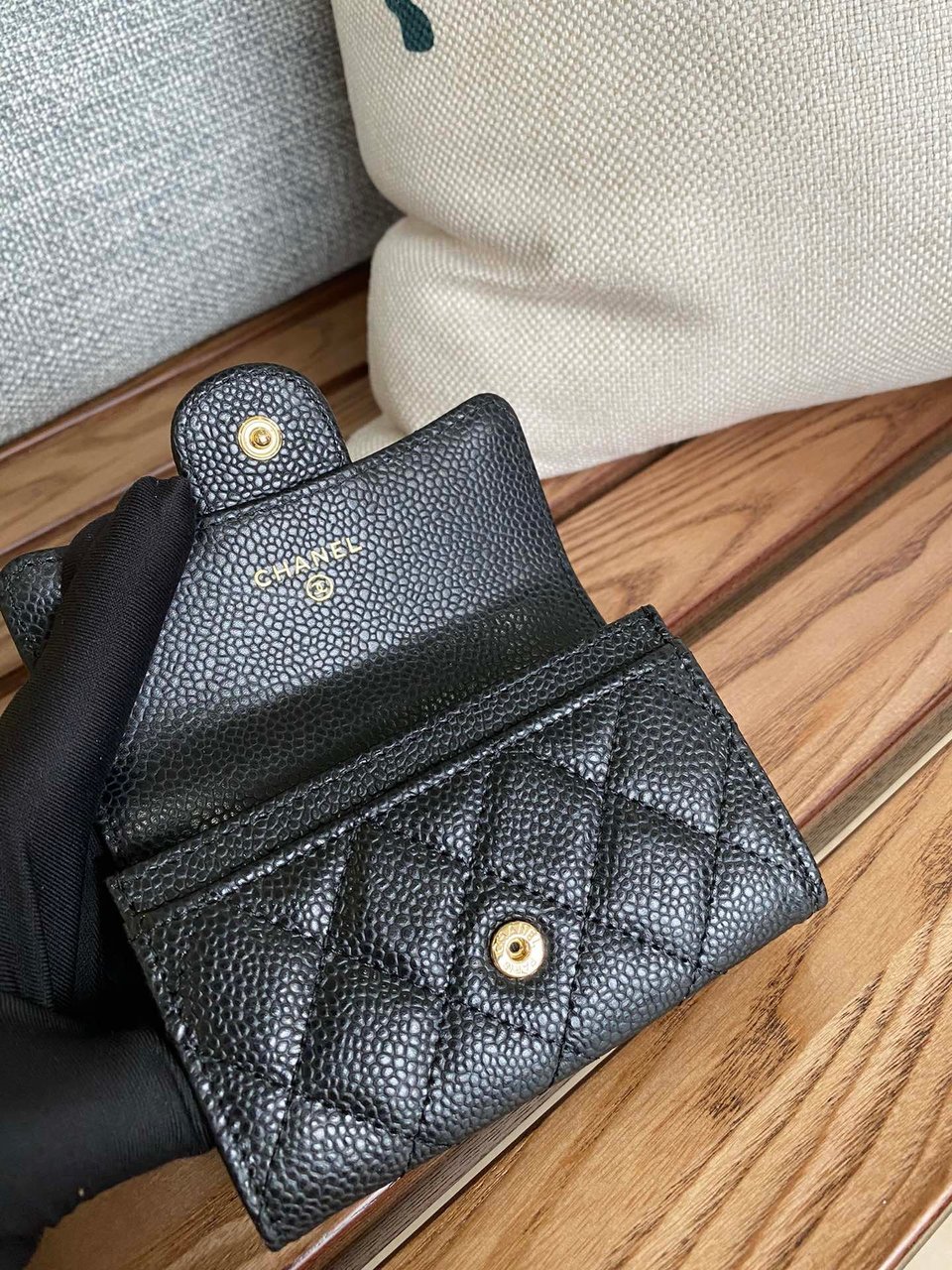 Chanel Small Wallet 11Cm Black Caviar Gold Hardware view 4