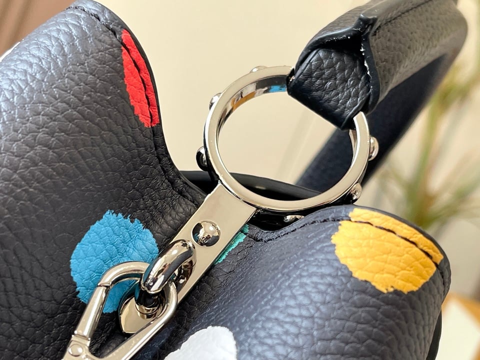Louis Vuitton X Yayoi Kusama Capucines Black 27Cm M21663 view 6