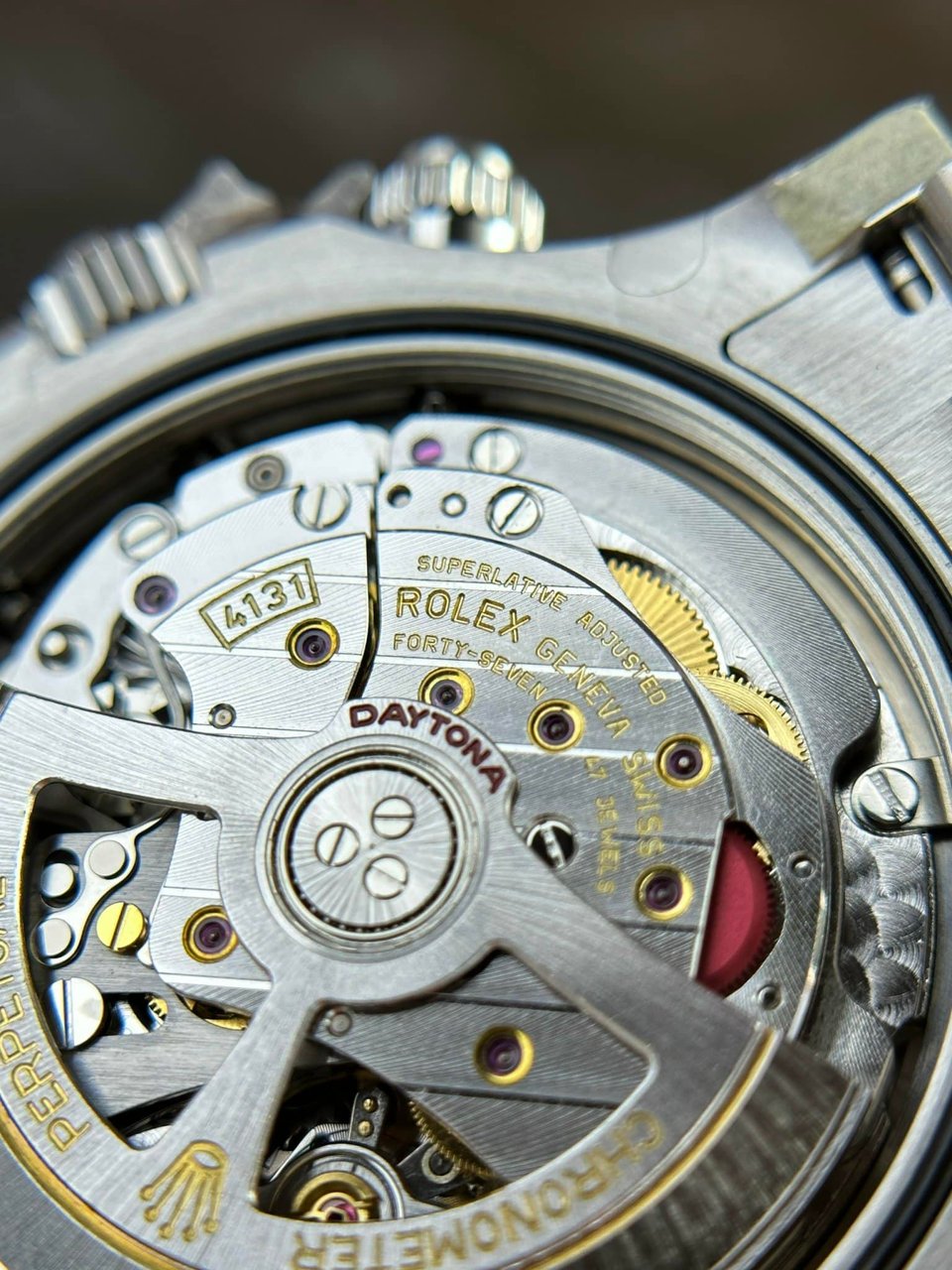 Rolex Daytona “Panda” 40 mm White Dial 126500LN view 2