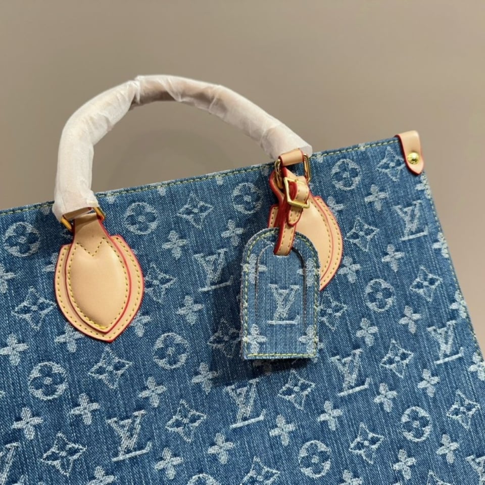 Louis Vuitton New Lv Remix Onthego Mm Denim Blue 35Cm M46871 view 7