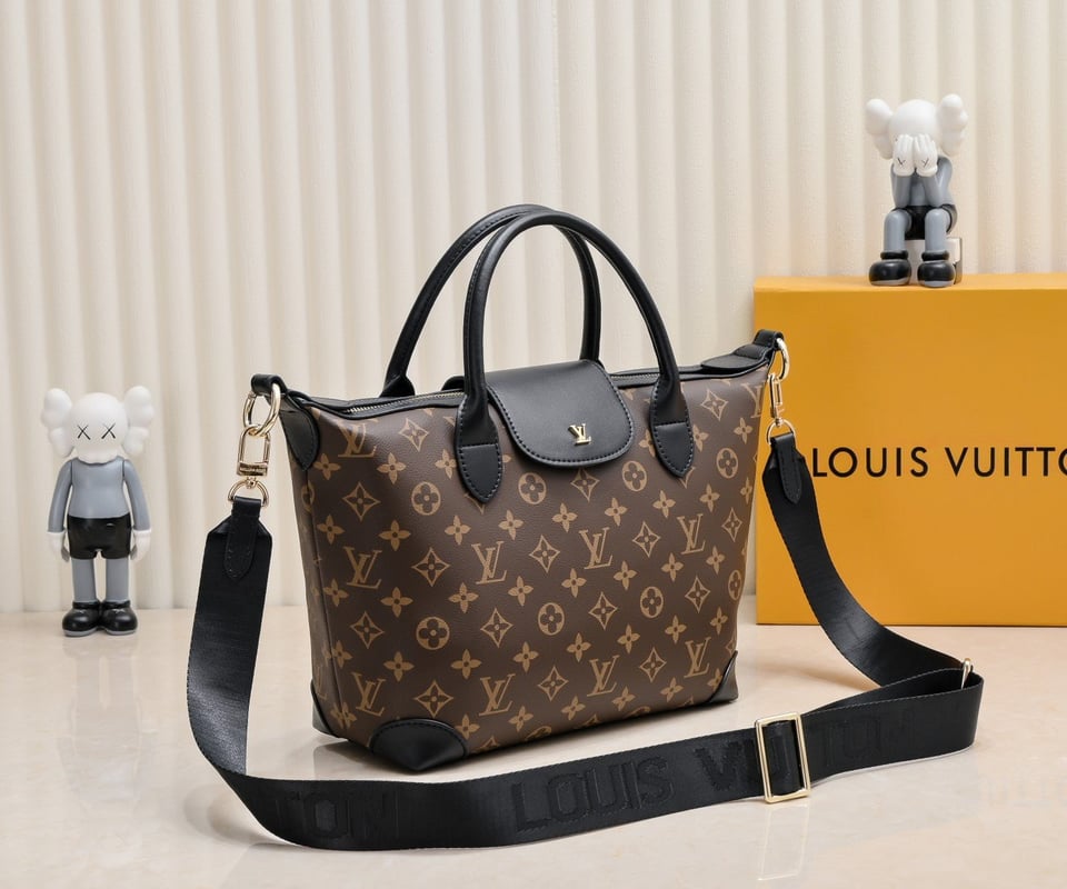 Louis Vuitton Tote Bag Monogram Canvas Black 26Cm view 8