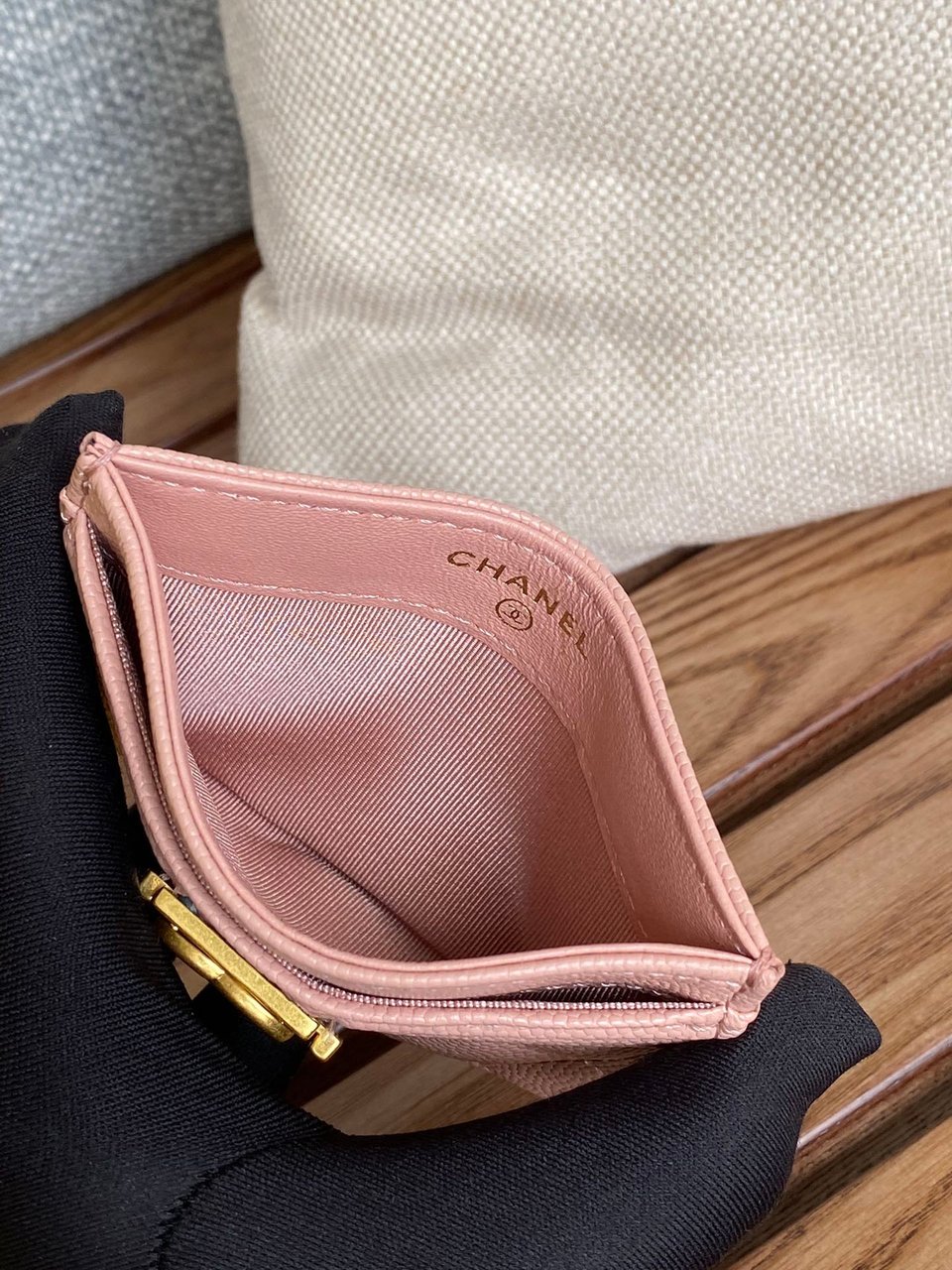 Chanel Boy 11Cm Card Holder Pink Caviar Gold Hardware view 9