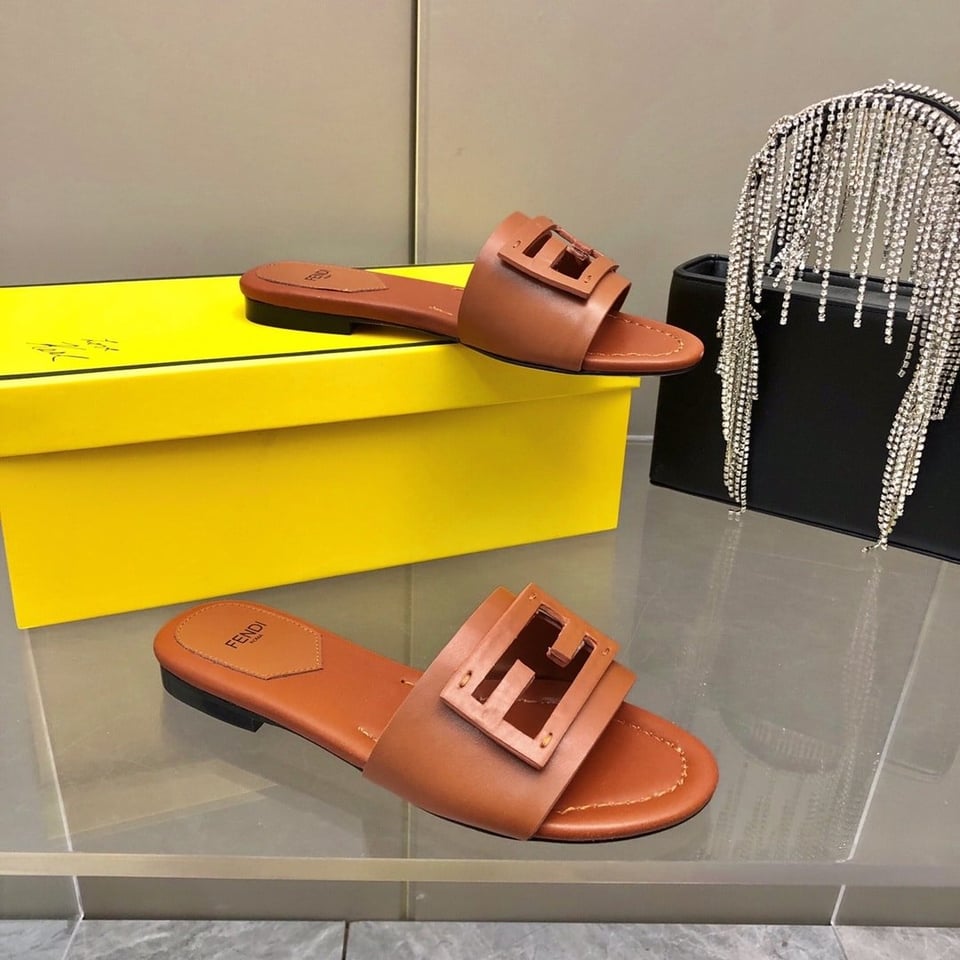 Fendi Baguette Brown Leather Slides 8R8136Ae7Tf1C4R view 5