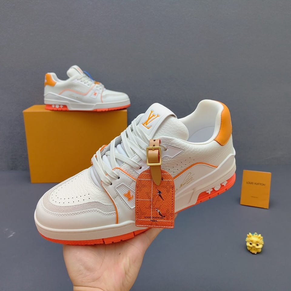 Louis Vuitton Trainer Sneakers Orange Calfskin With Grain 1AKRBI view 8
