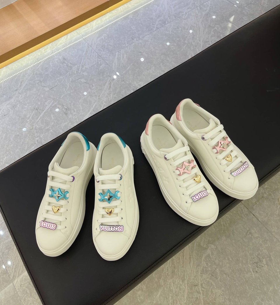 Louis Vuitton Time Out Sneakerk Light Pink 1Aadn9 view 5