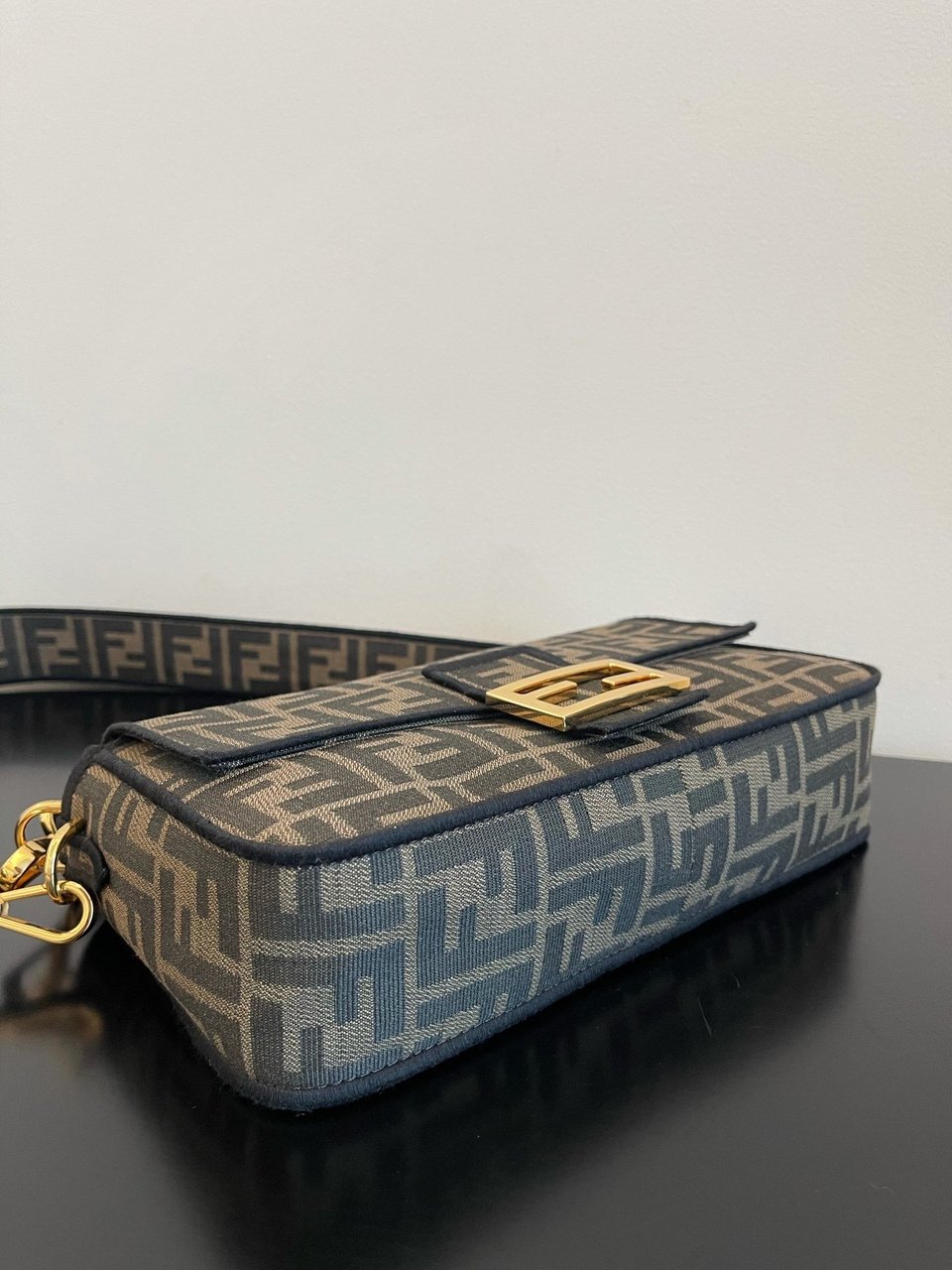 Fendi Baguette Jacquard Ff Fabric Bag 26Cm 8Br600A6V5F17U4 view 3