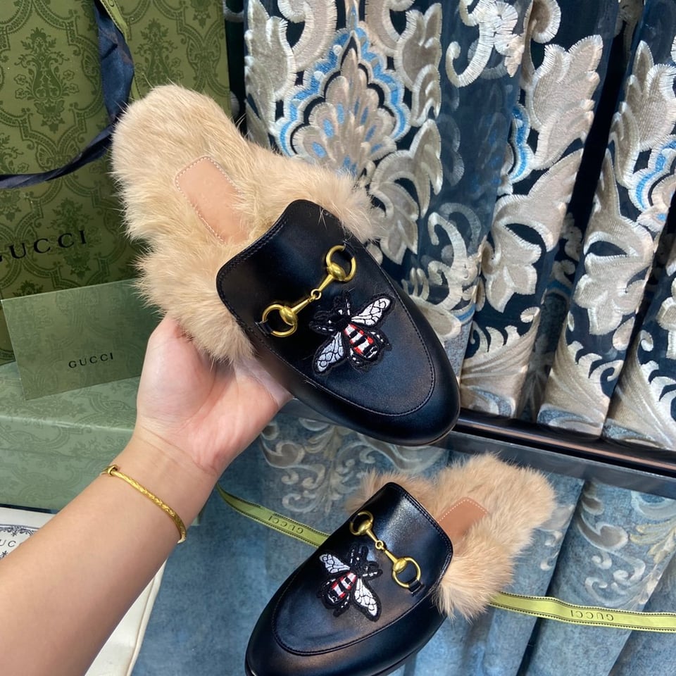 Gucci Women’S Princetown Black view 5