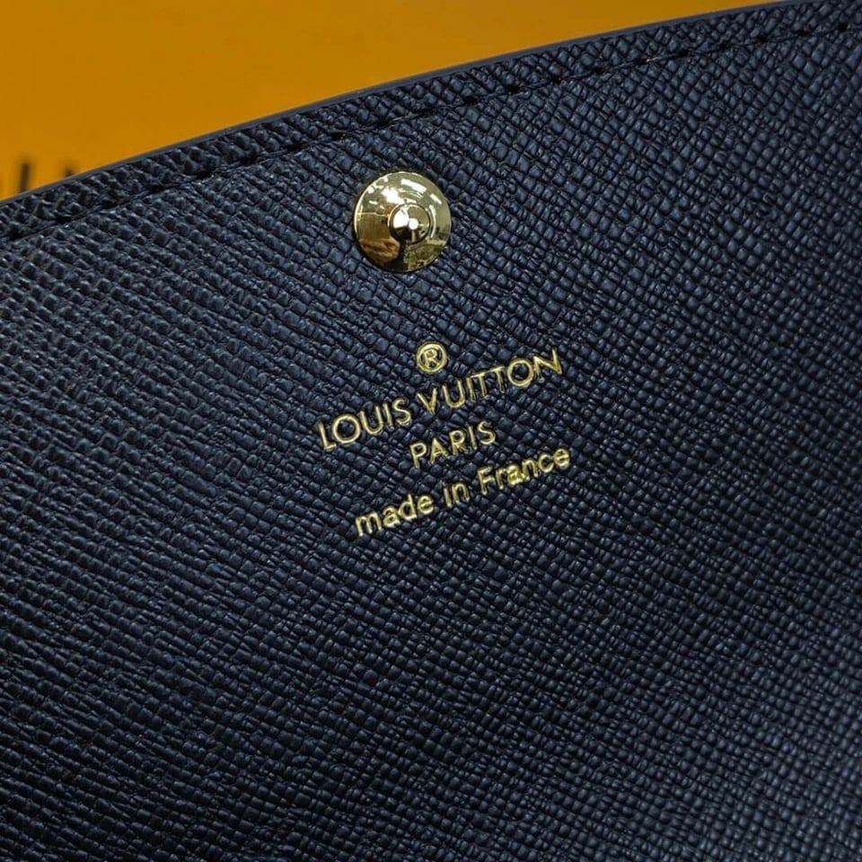 Louis Vuttion Emilie Wallet view 7