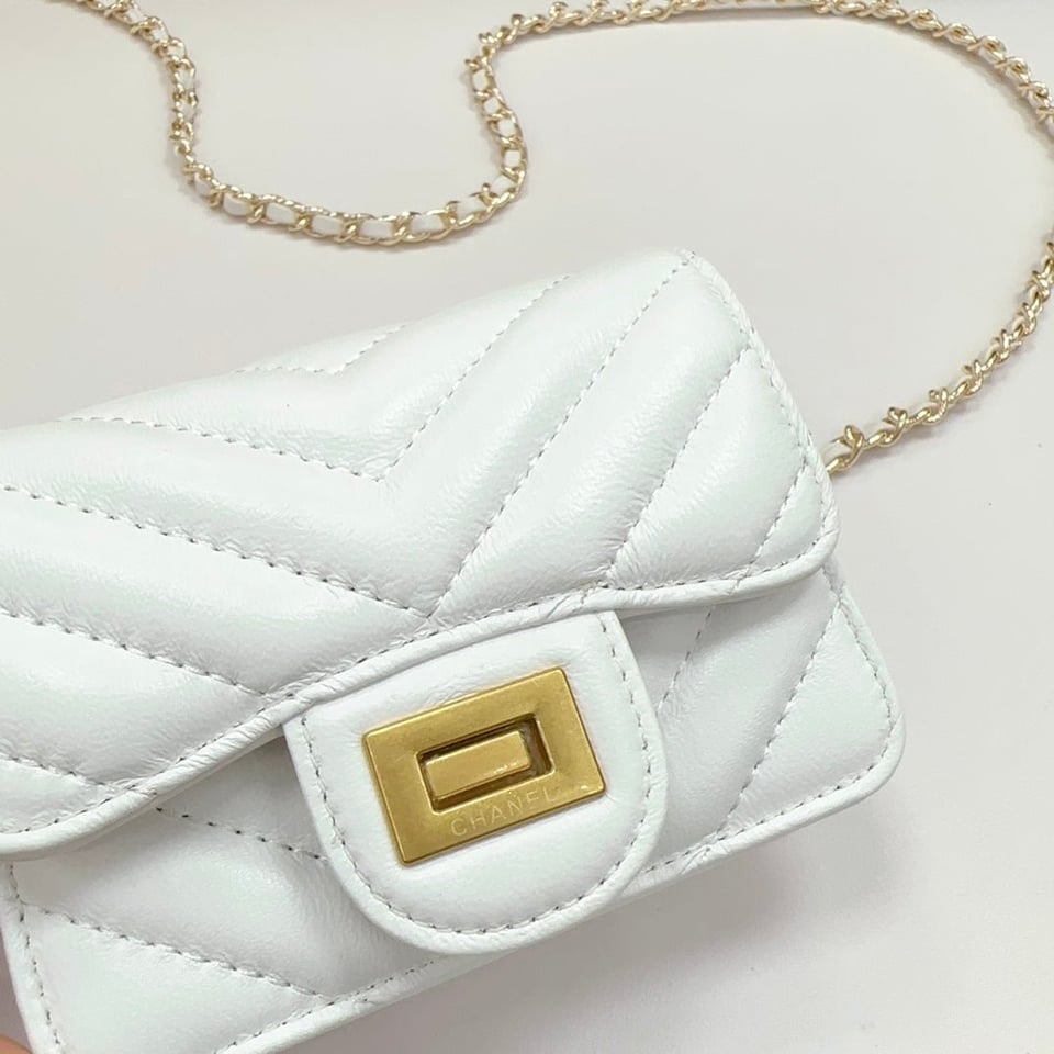 Chanel 2.55 Belt White Chevron Lambskin Bag view 5