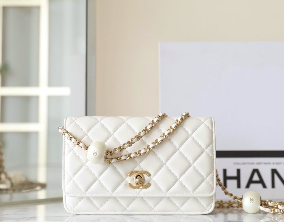 Chanel 24S Woc 19Cm White Calfskin Pearl Ball view 4