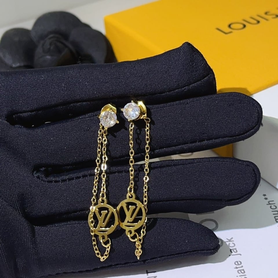 Louis Vuitton Petit Louis Earrings In Gold M00390 view 5