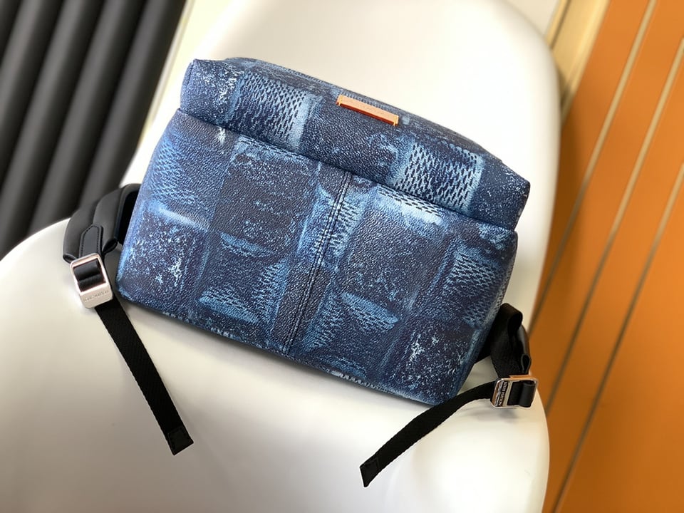 Louis Vuitton Discovery Backpack Pm Damier Blue 15.7In/40Cm view 5