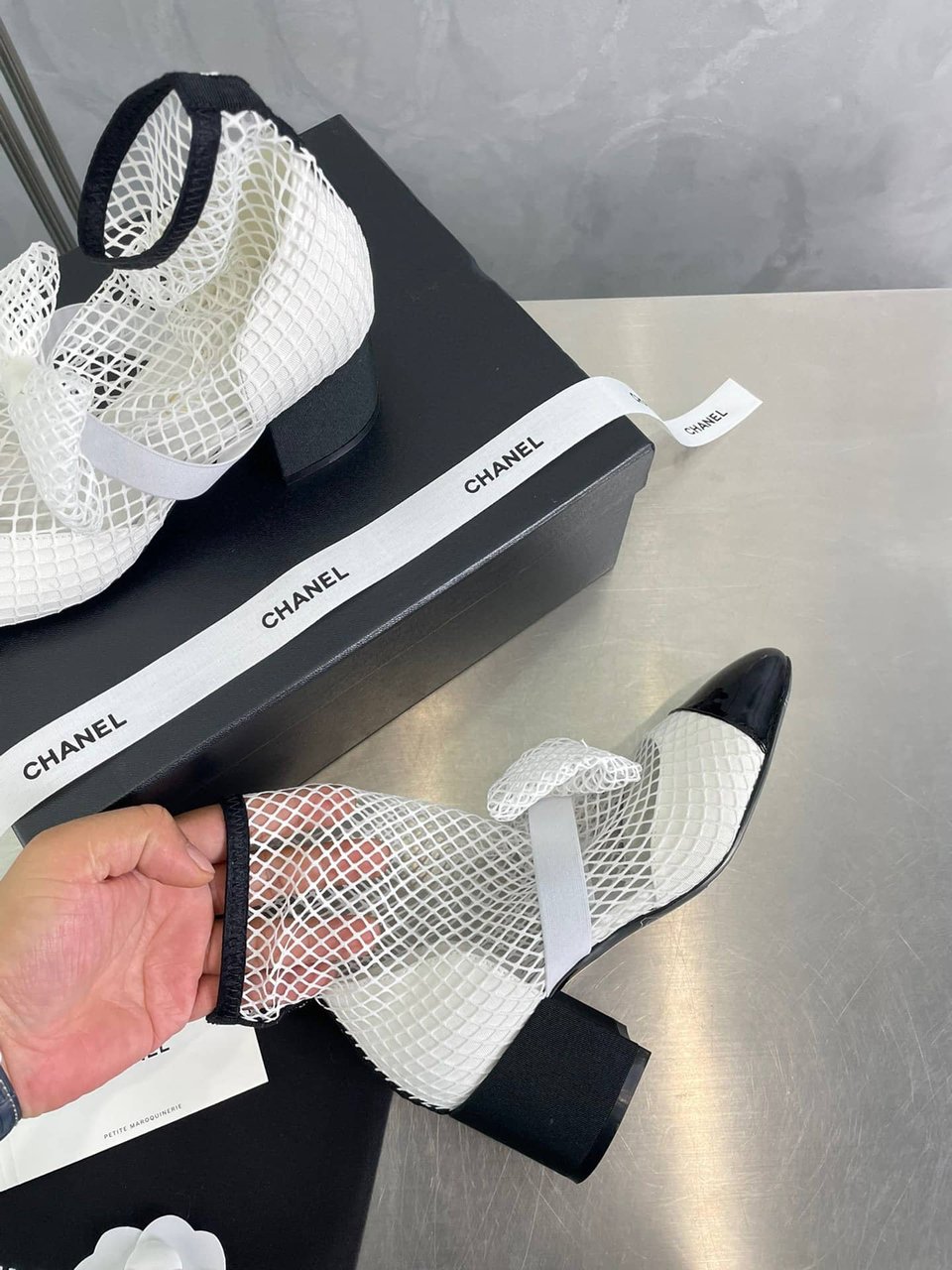 Chanel Mary Janes White And Black G40097 Y56613 K5928 view 8