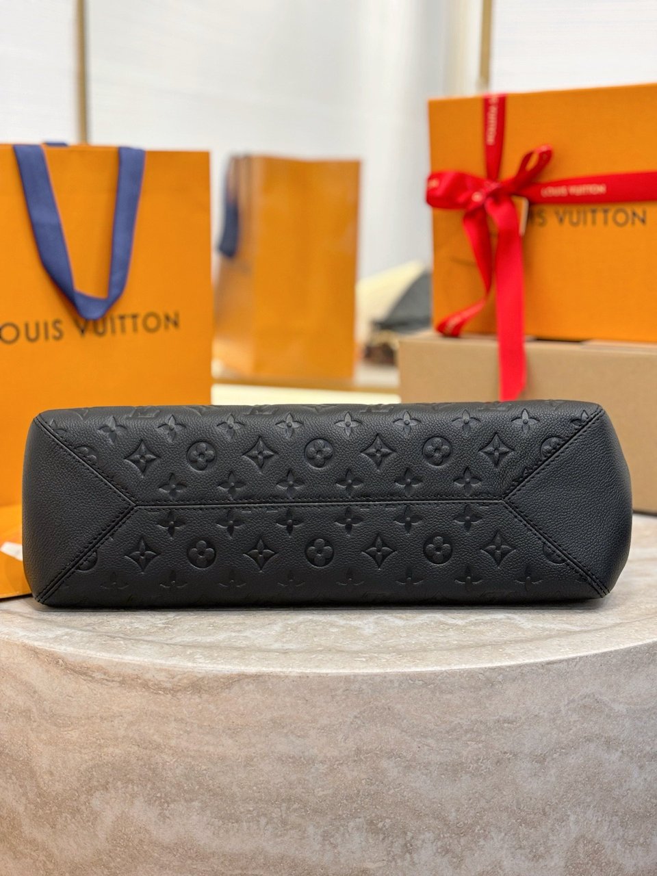 Louis Vuitton LV Anytime MM Monogram Empreinte Bag Black M14324 42cm/ 16.5in view 7