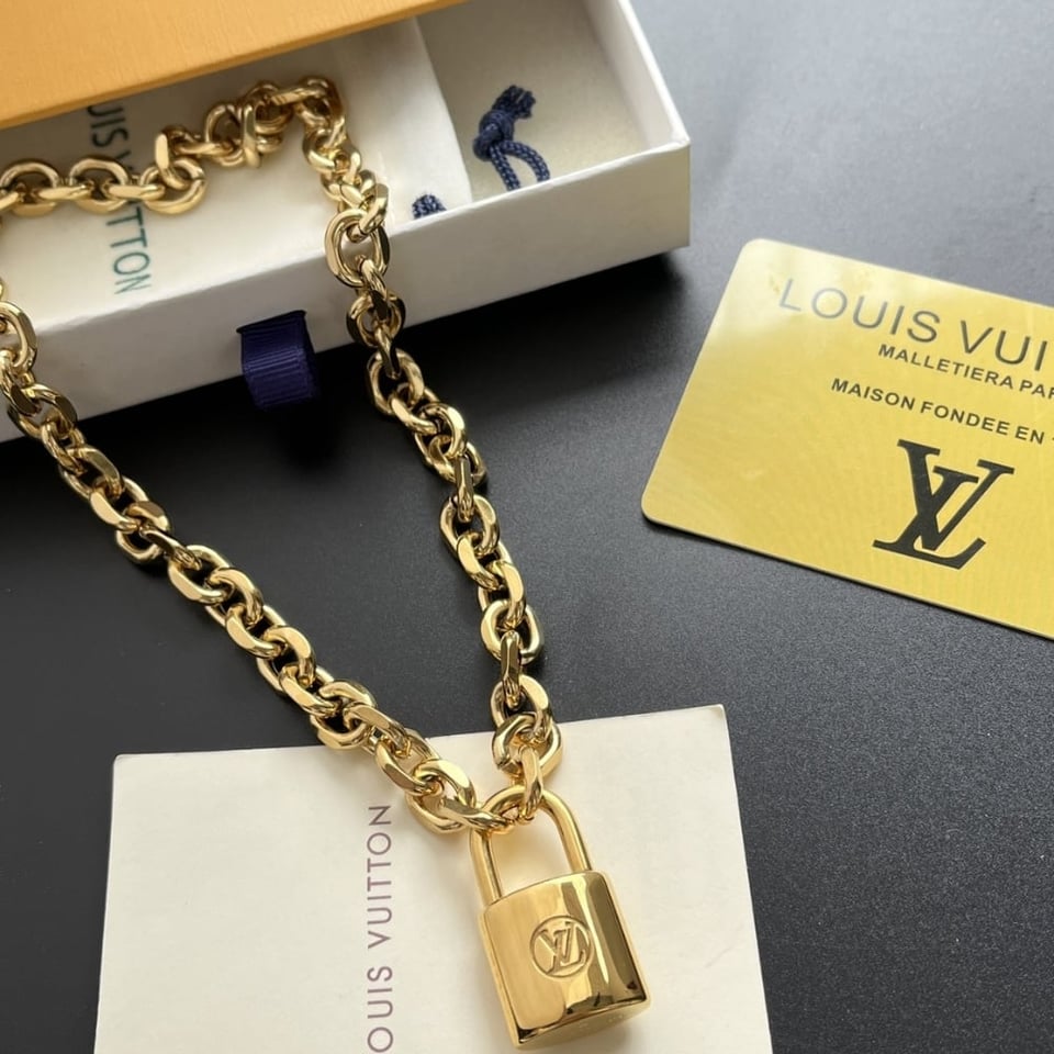Louis Vuitton Lv Edge Necklace Cadenas Mp2993 view 4
