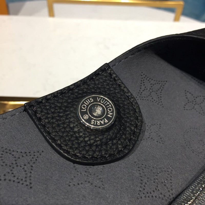 Louis Vuitton Carmel 40Cm Black view 3