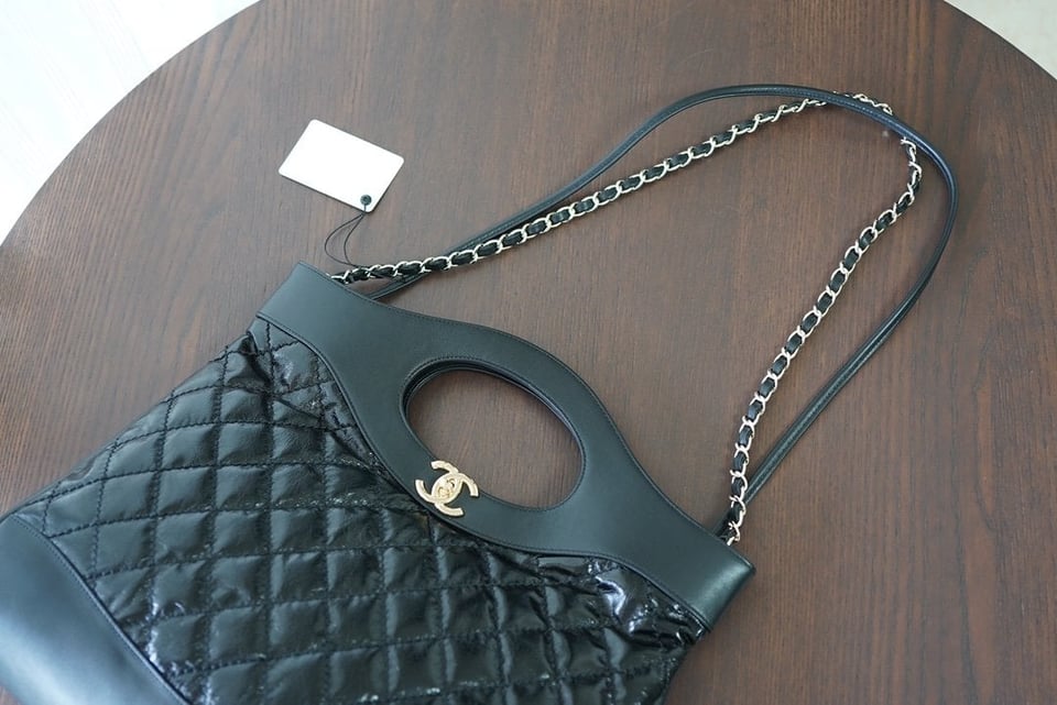 Chanel Vintage Quilted Chain Handle Bag Black 39Cm/15.3in view 6