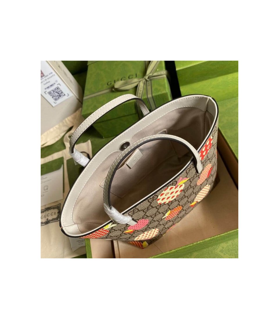 Gucci Children’s GG Heart Apple Pattern Tote view 6
