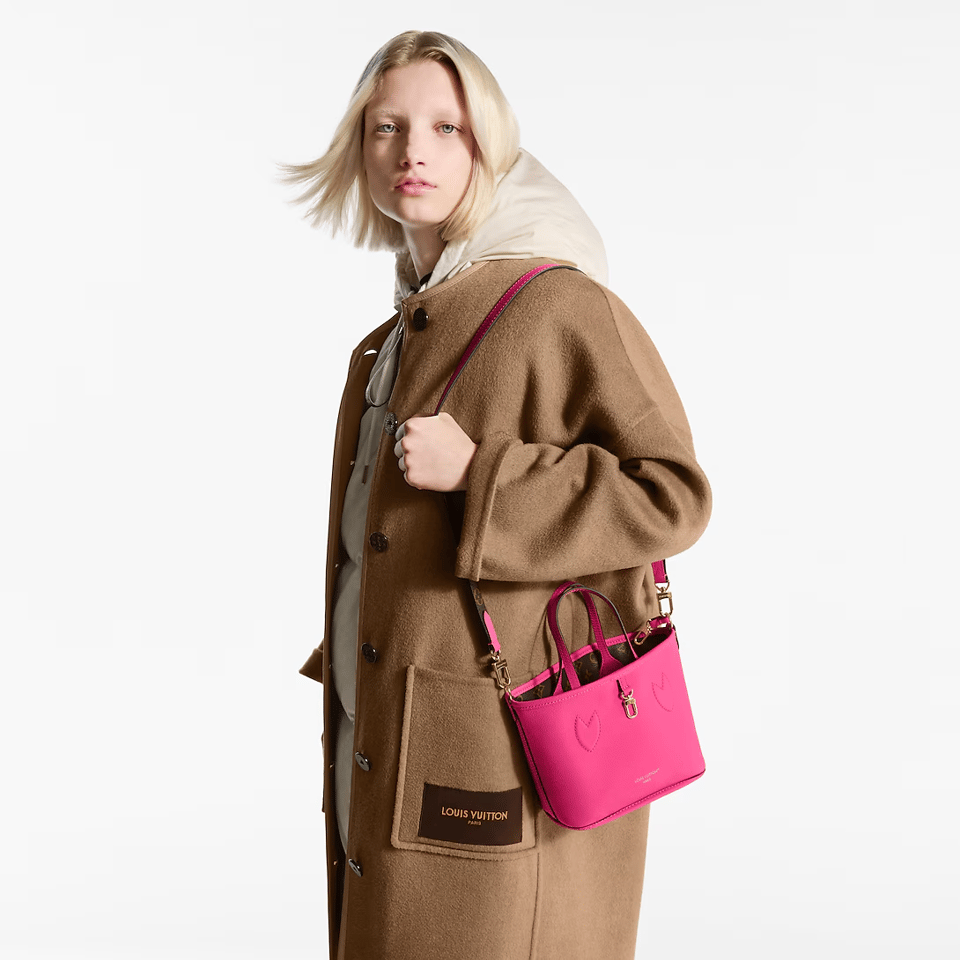 Louis Vuitton Neverfull Bandoulière Inside Out BB Rose Pondichery Cowhide 26.5cm M12106 view 4