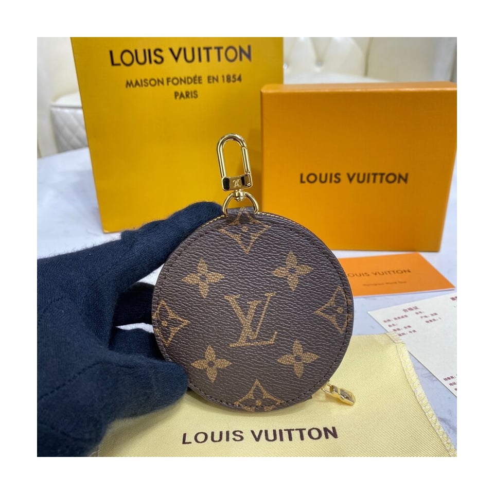 Louis Vuitton Monogram Round Coin Purse view 3