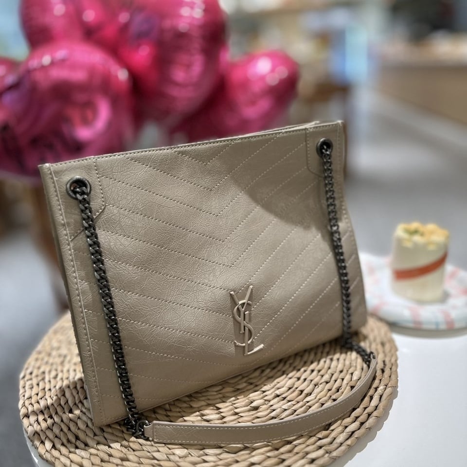 Saint Laurent Niki Crinkled Effect Shopping Tote Bag Khaki 35Cm view 3