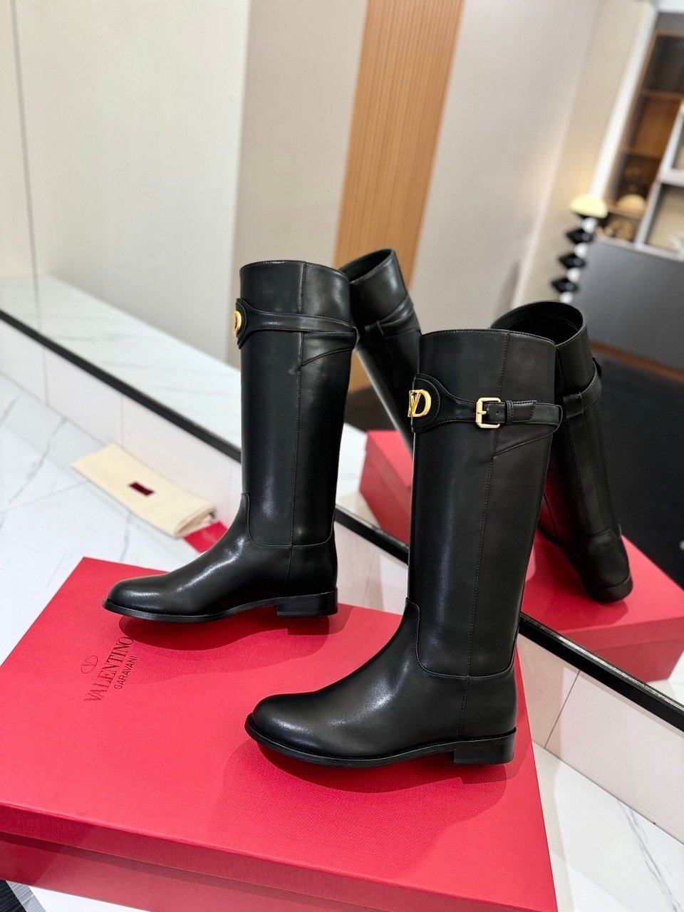 Valentino Garavani VLogo Signature Calfskin Knee Boots Black – Heel 30mm view 7