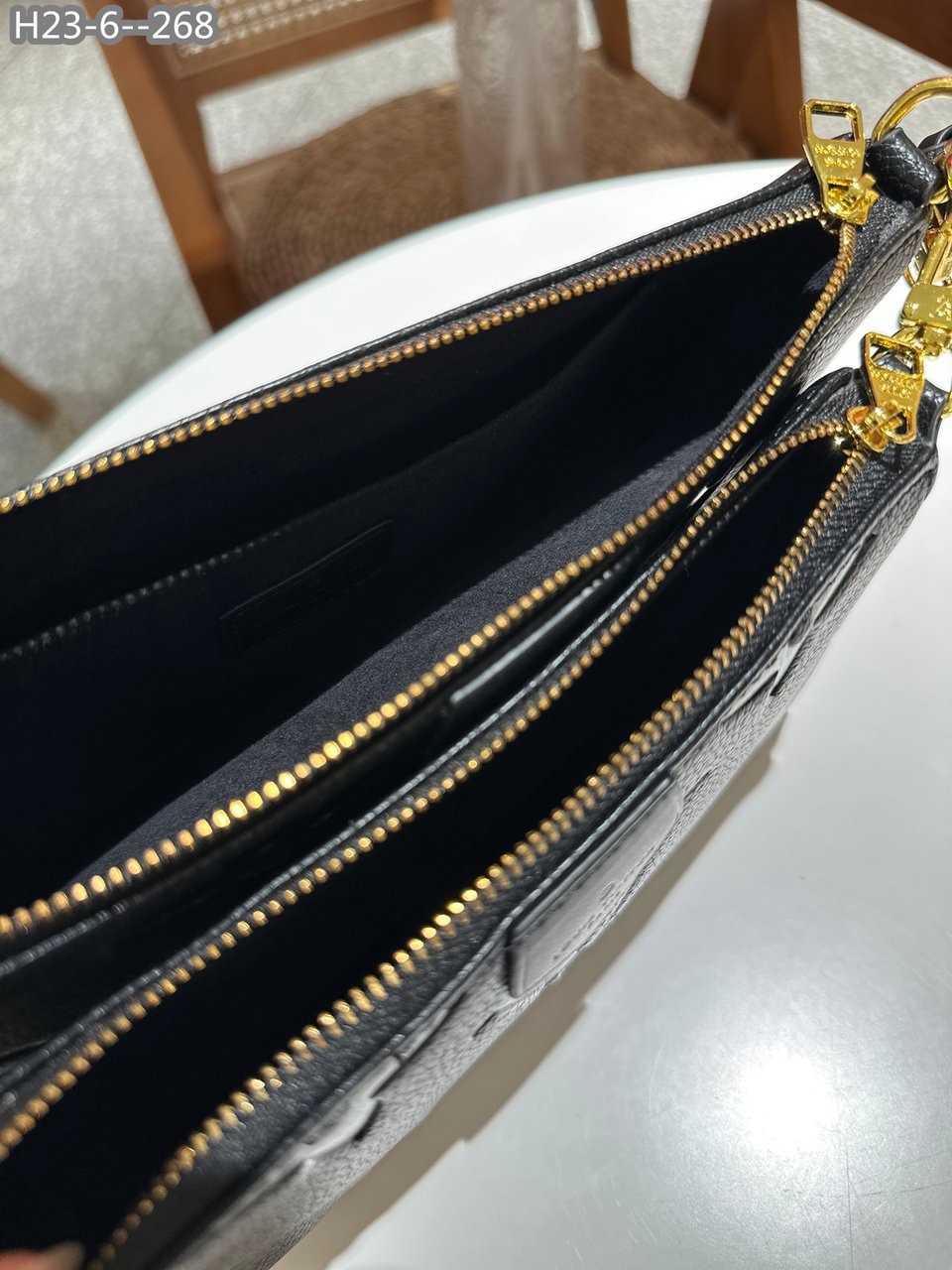 Louis Vuitton Multi Pochette Accessoires Black 23Cm view 5
