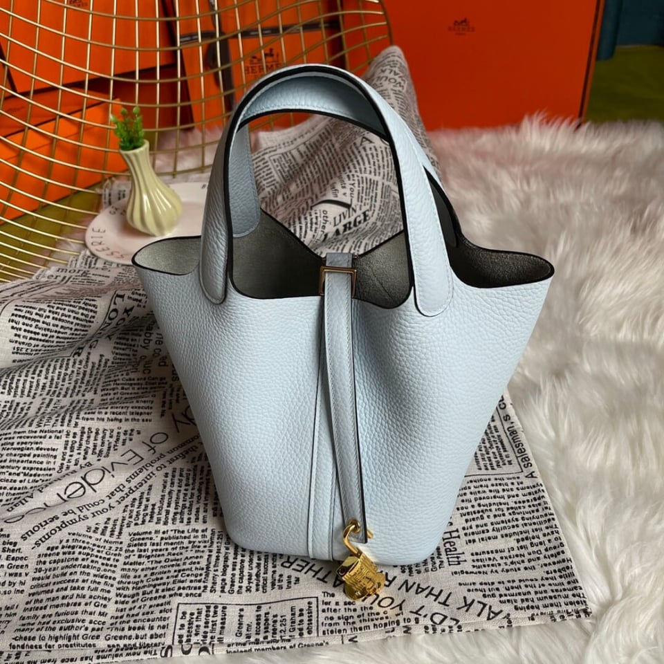 Hermes Picotin Lock Bag In Taurillon Clemence Bleu Pale 22Cm view 5