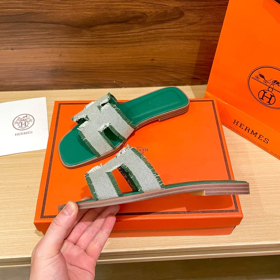 Hermes Oran Sandal Green H231095Z V1350 view 5
