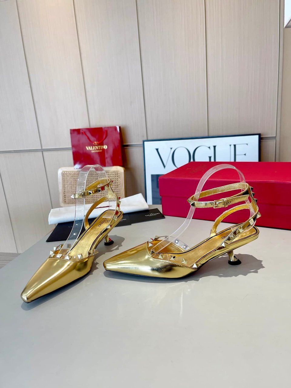 Valentino Garavani Rockstud Couture Pumps Gold view 7