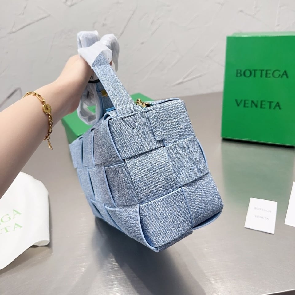 Bottega Veneta Brick Bag Denim Blue 28Cm view 5