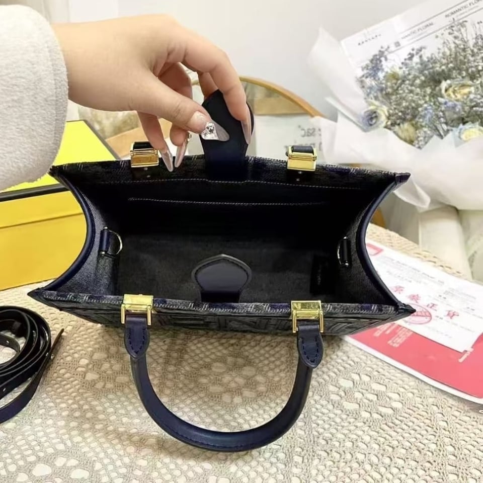 Fendi Sunshine Small Ff Chenille Shopper Dark Blue 26Cm view 8