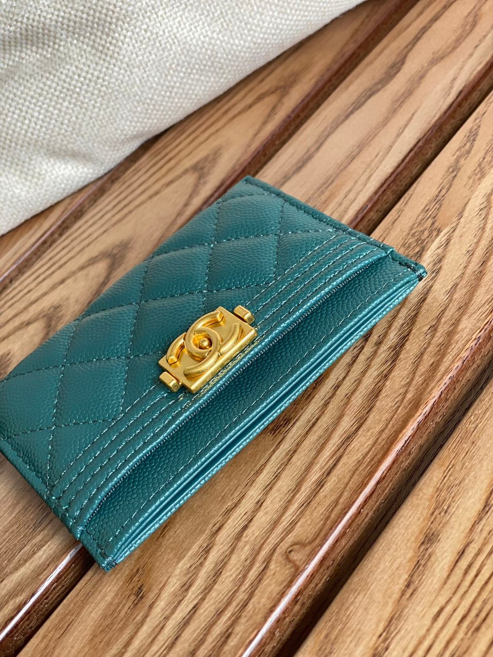 Chanel Boy 11Cm Card Holder Dark Green Caviar Gold Hardware view 9